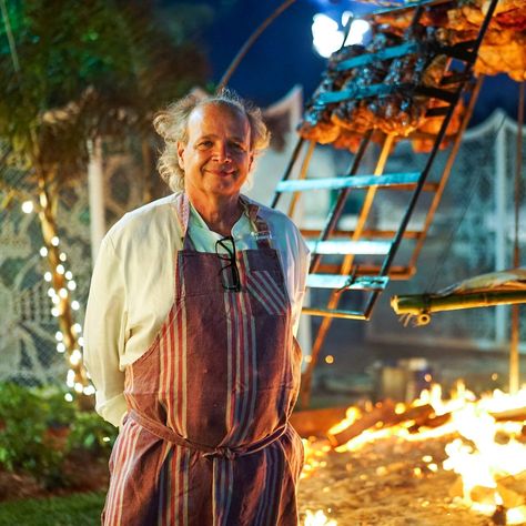 How to Throw a Barbecue Like Argentinian Grill Master Francis Mallmann | GQ Argentinian Bbq, Francis Mallman, Argentinian Grill, Wood Fired Oven Recipes, Asado Grill, Barbecue Recipes Grill, Backyard Bbq Grill, Vegetarian Grilling, Cooking Over Fire