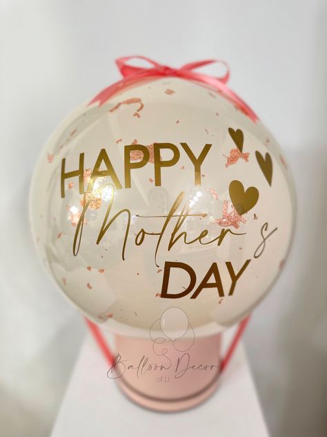 Perfect gift on this special day for our mom!💖 Mother’s Day Balloons, Bobo Balloon, Mothers Day Balloons, Mothers Day Decor, Balloon Ideas, Balloon Arrangements, Flower Bucket, Marquee Letters, Balloon Decor