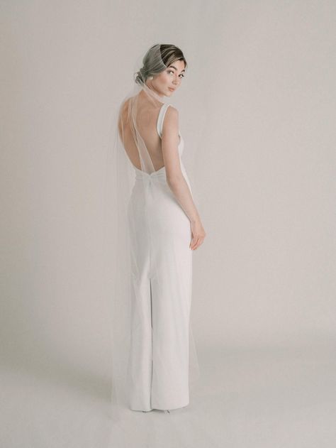 If you're a bride-to-be with a minimalist wedding aesthetic, opt for a simple silhouette like a raw edge wedding veil. This one will look stunning with any simple wedding dress, plus it's available in a variety of lengths and colors! Here are more wedding veils perfect for any wedding style. // Photo: YuriCWeddingShoppe on Etsy Waltz Length Veil, Veil Floor Length, Bride Veils, Veil Simple, Floor Length Veil, Lace Edge Veil, Elbow Length Veil, Veil Length, Princess Bridal Gown