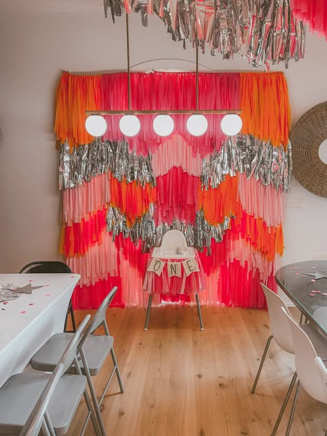 DIY Fringe Backdrop Disco Theme Backdrop Ideas, Classroom Backdrop Wall, Diy Backdrop Tablecloth, Fringe Tassel Backdrop, How To Do A Fringe Backdrop, Fringe Diy Backdrop, How To Fringe Backdrop, Fringe Backdrop Diy Tassel Garland, Fringe Party Backdrop