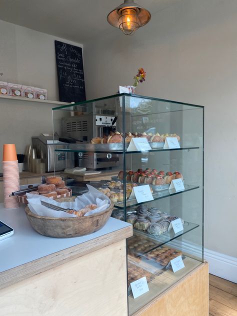 Bakery And Cafe Interior, Mini Bakery Shop Design Interior, Tiny Bakery Shop, Cute Pastry Shop, Shop Ideas Design, Bakery Shop Aesthetic, Small Bakery Shop, Bakery Aesthetic Interior, Bakery Kitchen Design