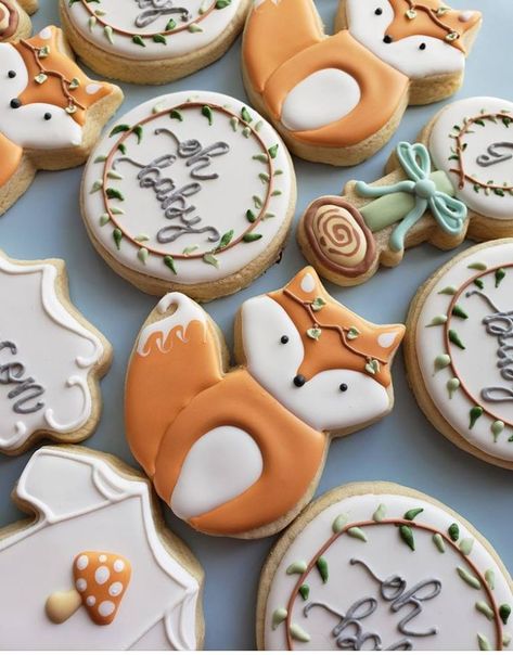 Woodland Baby Shower Theme Decorations, Woodland Baby Shower Theme Boy, Woodland Baby Shower Food, Fuchs Baby, Baby Shower Themes Neutral, Woodland Baby Shower Decorations, Idee Babyshower, Fox Baby Shower, Shower Desserts