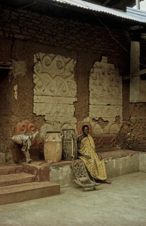 Early African Architecture, African Dark Academia, African Architecture Ancient, African Architecture Modern, West African Architecture, African Culture Aesthetic, Akan Architecture, African Palace, African Modernism