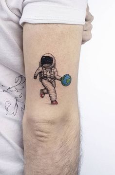 Adorable Tattoos, Basketball Tattoos, Tatuagem Masculina Pequena, Astronaut Tattoo, Alien Tattoo, Small Arm Tattoos, Cool Tattoos For Guys, Inspiration Tattoos, Most Popular Tattoos