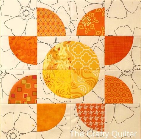 So many options for the Drunkard's Path block - The Crafty Quilter Circle Quilt Patterns, Drunkards Path Quilt, Curved Piecing, Drunkards Path, Circle Quilts, Butterfly Quilt, Animal Quilts, Quilting Techniques, White Quilt