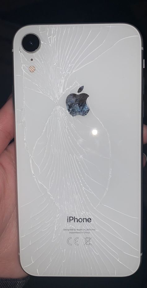 Iphone Xr Prank, Fake Iphone Snaps, Broken Iphone 11, Iphone Broken Screen, Broken Phones Iphone, Broken Iphone Screen, Cracked Iphone, Broken White, Broken Screen