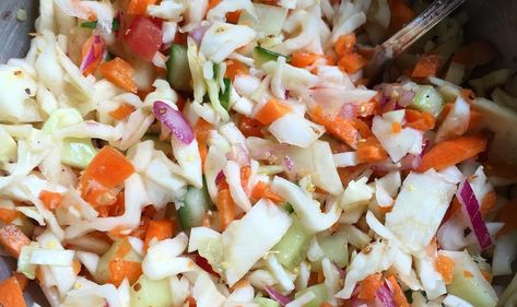 Jamaican Cabbage Slaw is a Winning Side Dish for Any Meal Caribbean Coleslaw Recipe, Southern Style Meatloaf, Jamaican Cabbage, Jamaican Dishes, Vegetarian Cabbage, Dutch Oven Recipes, Cabbage Slaw, Coleslaw Recipe, Jamaican Recipes