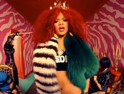 eye's Wild Style: Rihanna's S&M Music Video !! Rihanna Music Videos, Rihanna Quotes, Rihanna Music, R&b Music, Music Pics, Reggae Music, Wedding Music, Kinds Of Music, My Favorite Music