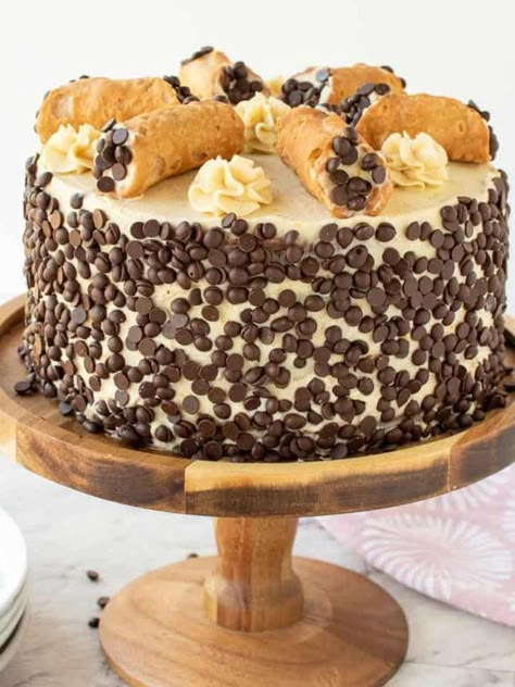 Decadent Cakes Recipes, Canoli Cake Recipes, Cannoli Cake Recipe Italian Desserts, Canola Cake Recipe, Sicilian Wedding Cake, Unique Flavored Cakes, Cake Auction Cakes, Cake Auction Ideas, Unique Cake Recipes