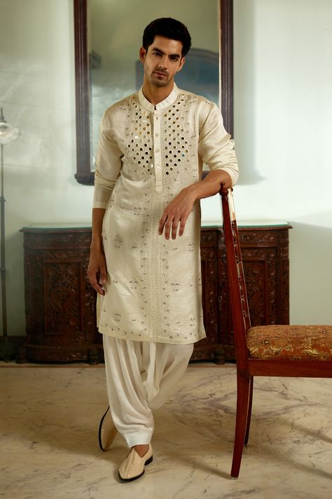 Latest Kurta Designs, Indian Wedding Clothes For Men, Pink Kurta, Kurta Men, Kurta Set For Men, Mens Kurta Designs, Indian Men Fashion, Indian Wedding Outfits, Kurta With Pants