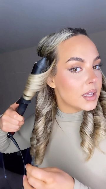 Curling Hair With Curling Iron Tutorial, Curling Tongs How To Use, Ghd Curls Tutorial, How To Do Curly Hair Curl Tutorial, Ghd Classic Curl Tong, Curling Wand Tutorial, Hair Curling Techniques, Best Hair Curler, Curled Hairstyles For Medium Hair