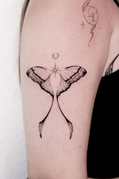 Moth Tattoos Ideas, Luna Moth Moon Tattoo, Lace Moth Tattoo, Spanish Moon Moth Tattoo, Luna Moth Tattoo Simple, Moth Wing Tattoo, Luna Moth Sternum Tattoo, Tattoo Luna Moth, Tattoo Ideas Butterflies