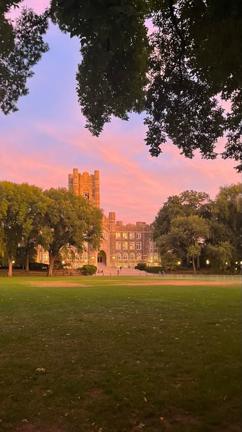 Fordham Aesthetic, Pretty College Campus, Fordham University Aesthetic, American College Aesthetic, Insta Replies, College Campus Aesthetic, Campus Aesthetic, College Usa, College Necessities