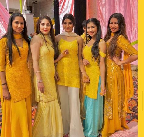 Haldi Bridemade Outfit, Haldi Dress Code For Family, Dress For Bride's Sister Indian, Outfit For Haldi Function For Bridesmaid, Trendy Haldi Outfits, Haldi Look For Bridesmaid, Haldi Function Dress For Sister, Haldi Dress For Bridesmaid, Bridesmaid Dresses Indian Sisters