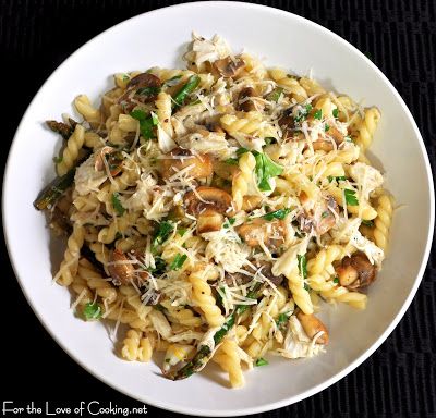 Gemelli with Lump Crab, Mushrooms and Asparagus in a Lemon Butter Sauce Crab Mushrooms, Easy Veggie Pasta, Crab Pasta Recipes, Pasta Carbonara Recipe, Crab Pasta, Lump Crab, Dish Ideas, Asparagus Pasta, Carbonara Recipe