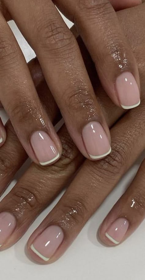 Classy Mani Pedi Combos, Work Nails Professional, Elegant Pedicure, Minimalist Manicure, Italy Nails, Natural Nails Manicure, Subtle Nails, Simple Gel Nails, Minimal Nails