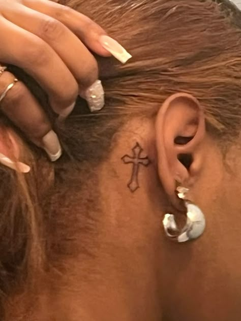 Behind Ear Tattoos For Behind The Ear, Small Dainty Tattoos, Behind The Ear Tattoos, Behind Ear Tattoos, Small Girly Tattoos, Cross Tattoos For Women, Pretty Hand Tattoos, Neck Tattoos Women, Ear Tattoos