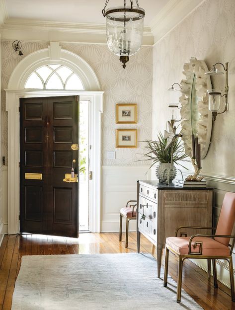 Southern Home Magazine, Colonial Style Interior, Faux Leather Ottoman, Courtney Cox, The Dazzling, Alexandria Virginia, Mirror Framed, Rich Home, New Possibilities