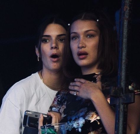 Stile Kendall Jenner, Current Mood Meme, Friend Goals, Funny Reaction Pictures, Kardashian Jenner, Meme Faces, Friend Pictures, Bella Hadid, Bad Girl