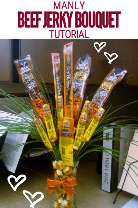 Jerky Bouquet, Beef Jerky Bouquet, Man Bouquet, Birthday Decorations For Men, Diy Gifts For Men, Valentine Bouquet, Candy Bouquets, Diy Gifts For Dad, Diy Craft Tutorials