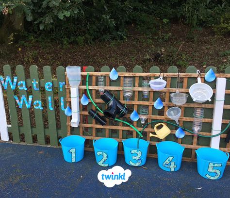 This water wall uses many recyclable resources. Eyfs Water Wall, Eyfs Water Area Outside, Water Area Display Eyfs, Maths Outside Area Eyfs, Outdoor Water Tray Ideas Eyfs, Outside Classroom Ideas, Water Walls Outdoor, Phonics Outdoors Eyfs, Eyfs Outside Area Ideas