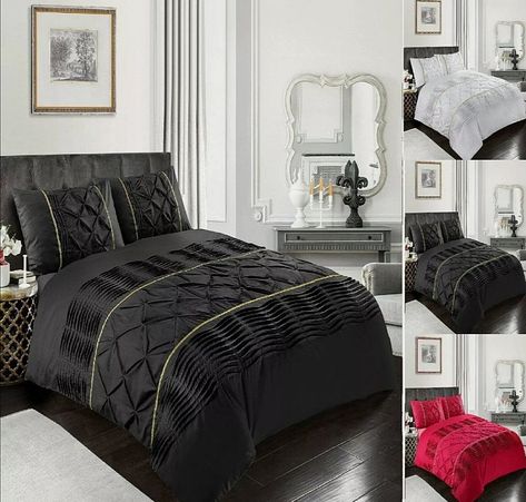 Black And Gold Bedding, Gold Bedding, Mens Sliders, Luxury Duvet Cover, Bedding Quilt, King Size Bedding, Bed Black, Track Pants Women, Luxury Duvet Covers