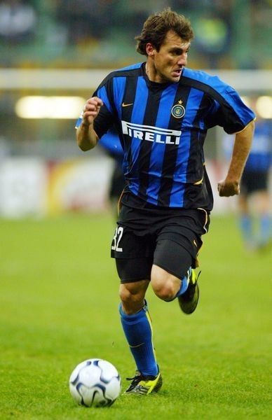 Christian Vieri Inter Milan Christian Vieri, Football Legends, Vintage Football, Inter Milan, Football League, Football Players, First World, All Star, Milan