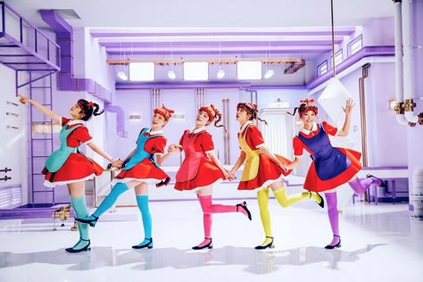 Red velvet dumb dumb era Rookie Red Velvet, Red Velvet Outfit, Red Velvet Outfits, Red Velvet Kpop, Cover Album, Yeri Red Velvet, Red Velvet Joy, Irene Seulgi, Pop Dance