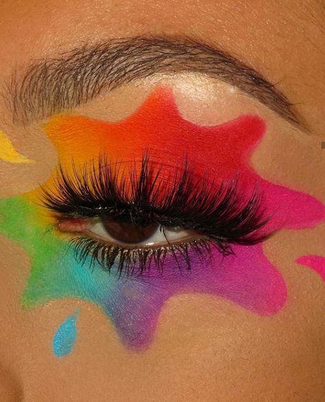 Simple Circus Makeup, Nonbinary Pride Makeup, Bright Makeup Looks Eyeshadows, Crazy Eyeshadow Looks, Rainbow Eyeshadow Looks, Rainbow Makeup Looks, Pride Eyeshadow, Eyeshadow Rainbow, Crazy Eyeshadow