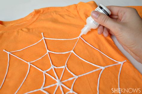 Hallowen T-shirt - Add puffy paint Diy Halloween T-shirts, Diy Halloween Shirts For Kids Paint, Diy Halloween Tshirt Ideas, Diy Halloween Shirts For Kids, Halloween T-shirt, Halloween Tshirt Diy, Puffy Paint Shirts, Halloween Tshirt Ideas, Nursery Rhyme Costume