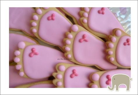 Baby girl shower cookies  <3 Golden Book Baby Shower, Cookie Favors, Party Box, Baby Cookies, Shower Food, Snacks Für Party, Baby Shower Cookies, Baby Shower Food