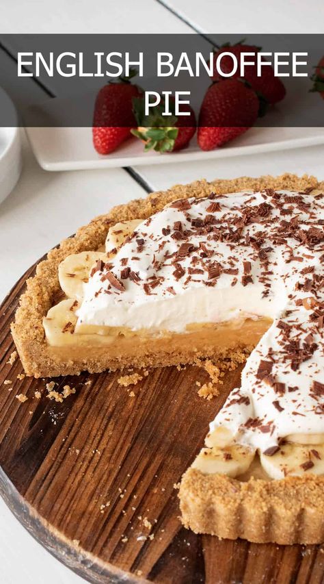 English Banoffee Pie - Culinary Ginger English Desserts British, Banoffee Bars, Banoffee Pie Recipe Easy, Banoffee Pie Cake, Chocolate Banoffee Pie, Mary Berg Banoffee Pie, Banoffee Recipe, British Dinner, Best Banoffee Pie Recipe