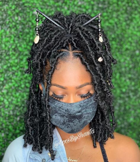 Faux Locs Stylist/Educator ✂ shared a post on Instagram: “Shoulder length MEDIUM size PARTING BOHEMIAN locs!!  #boblocs #boholocs #bohemianlocs…” • Follow their account to see 80 posts. Bohemian Locs, Braids Locs, Braided Hairstyles For Black Women Cornrows, Butterfly Locs, Beautiful Black Hair, Short Box Braids, Black Ponytail Hairstyles, Short Locs Hairstyles, Faux Locs Hairstyles