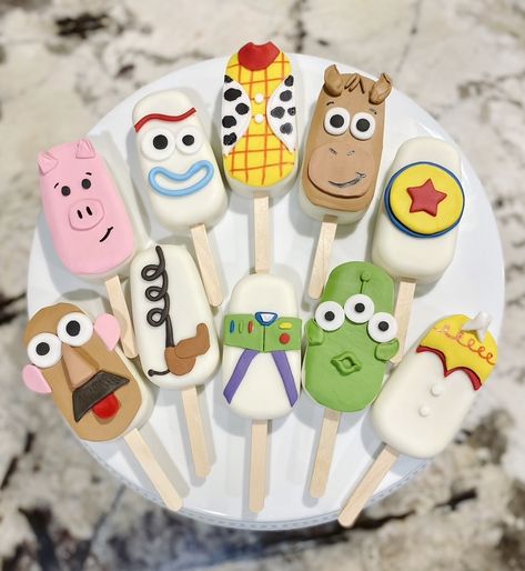 Toy Story Popsicles, Toy Story Cakecicles, Forky Cakepops, Toy Story Marshmallow Pops, Toy Story Themed Treats, Toy Story Sweets, Toy Story Second Birthday Cake, Toy Story Cakepops, Toy Story 3rd Birthday Cake