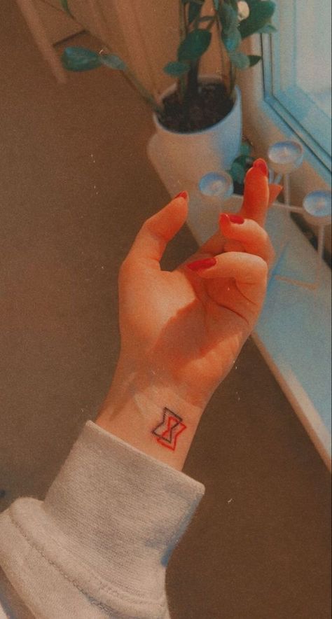 Loki Tattoo, Widow Tattoo, Black Widow Tattoo, Fandom Tattoos, Avengers Tattoo, Bookish Tattoos, Marvel Tattoos, Diy Tattoo, Dream Tattoos