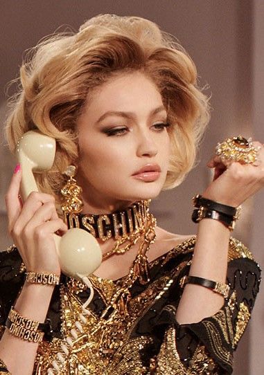 Moschino Aesthetic, Photoshoot Clothing Ideas, Girls Profiles, Photoshoot Clothing, Fashion Window Display, Secret Aesthetic, Franco Moschino, Glam Life, Bonnie Wright