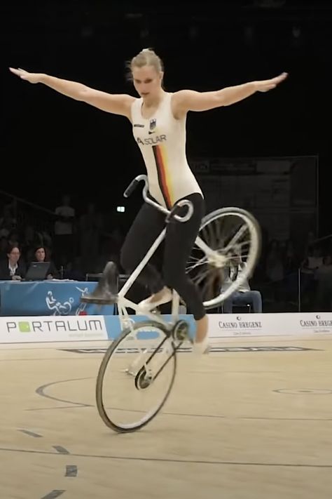 Watch Viola Brand's Amazing 2017 Artistic Cycling Routine University Of Pittsburgh, Singles Events, Indoor Cycling, Handstand, World Championship, Stationary Bike, Transportation, Cycling, Bicycle