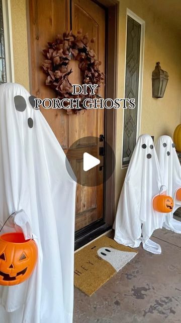 Pool Noodle Ghost Kids, Ghost Made Out Of Tomato Cage, Tomato Cage Light Up Ghost, Porch Ghosts, Ghosts With Tomato Cages, Diy Lit Ghost Tomato Cage, Easy Diy Porch, Plastic Pumpkins Bucket, Ghost Crafts