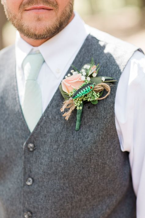 Vintage Fishing Lure Boutonniere Fishing Lure Boutonniere, Fishing Engagement, Fishing Themed Wedding, Rustic Spring Wedding, Fishing Wedding, Vintage Fishing Lures, Bass Fishing Lures, Fishing Techniques, Boutonniere Wedding