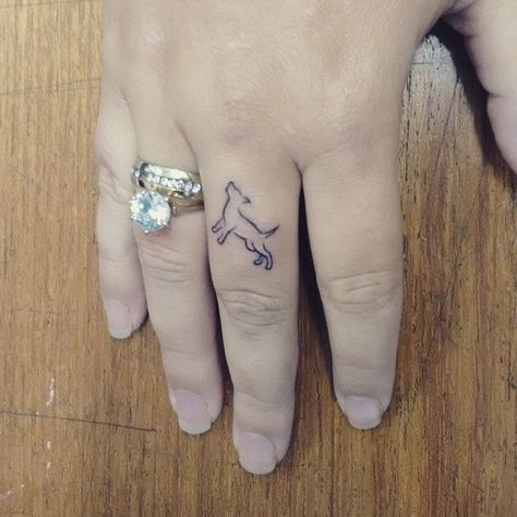 30 Tiny Finger Tattoos You'll Want to Flaunt ASAP Tattoo Fe, Small Dog Tattoos, Tiny Finger Tattoos, Dachshund Tattoo, Dog Memorial Tattoos, Small Finger Tattoos, Finger Tattoo For Women, Finger Tattoo Designs, Finger Tattoo