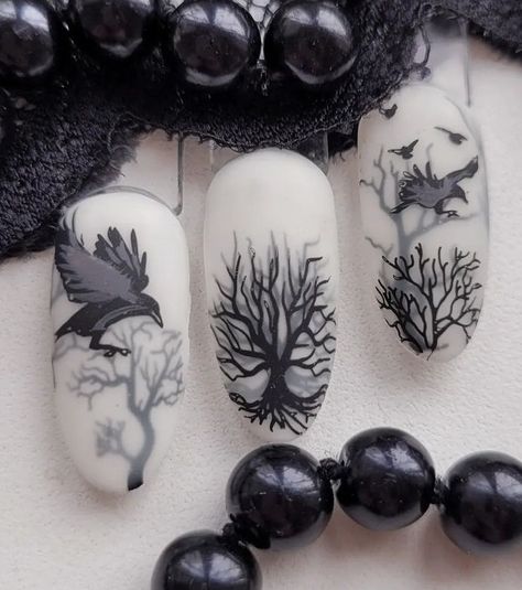 Tree Of Life Nails, Raven Nail Art, Crow Nail Art, Six Of Crows Nails, Lash Tattoo Ideas, Viking Nail Art, Crow Nails, Viking Nails, Raven Nails