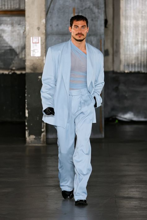 Men’s Futuristic Fashion, Louis Gabriel Nouchi, Gender Fluid Fashion, High Fashion Men, Gay Outfit, Casual Trends, Concept Clothing, Gay Fashion, Mens Fashion Inspiration