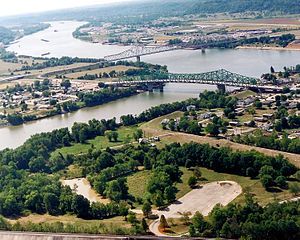 Kanawha River - Wikipedia Point Pleasant West Virginia, Towns In West Virginia, Indrid Cold, Creepy History, The Mothman, West Virginia Mountains, West Virginia Travel, West Virginia History, Virginia Travel