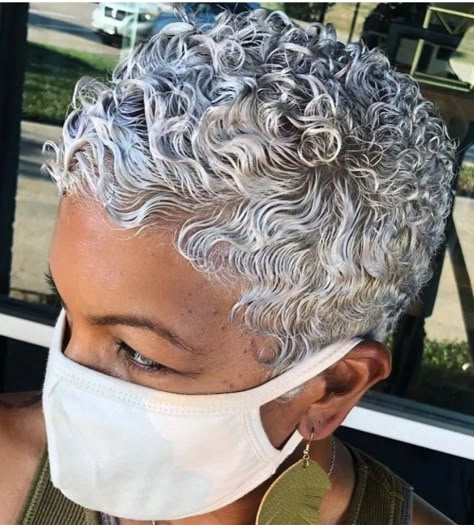 Hair Clours, Edgy Hairstyles, Black Hair Short Cuts, Grey Curly Hair, Tapered Natural Hair, Short Silver Hair, Hair 101, Natural Hair Cuts, Gorgeous Gray Hair