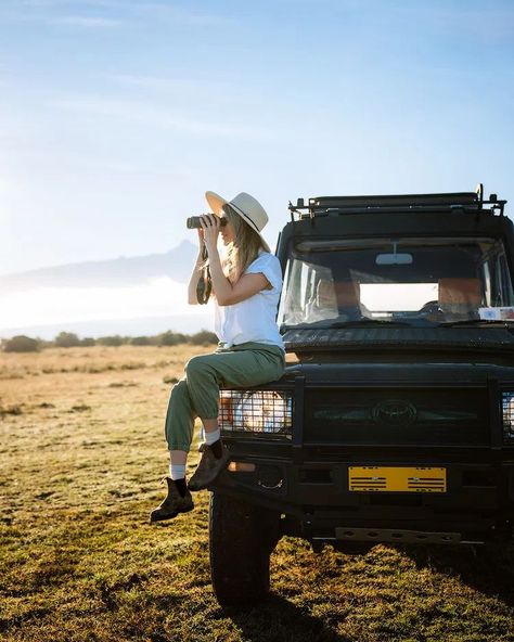 Experiencing an Incredible Luxury Safari at Solio Lodge Kenya Game Drive Renee Roaming, Wildlife Photography Tips, Romantic Couple Getaways, Mount Kenya, Africa Photography, Fall Road Trip, Luxury Safari, Safari Travel, New England Fall