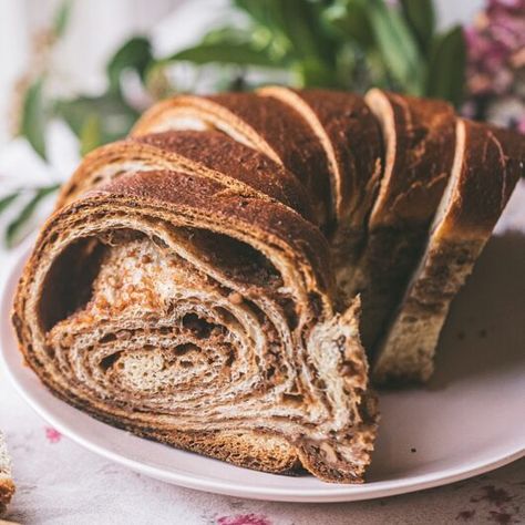 Povitica Bread Recipe (with Walnut Cinnamon Swirl) Povitica Bread Recipe, Povitica Bread, Povitica Recipe, Montana Farm, Walnut Roll, Podcast Guest, Sugar Bread, Walnut Recipes, Yogurt Maker