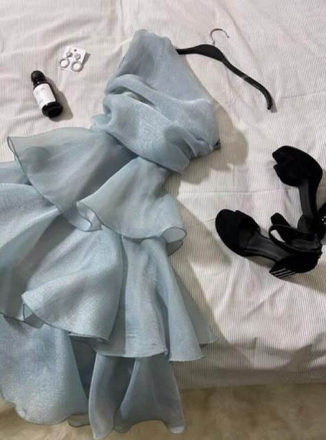 Bloom Aesthetic, Elsa Steel, Short Party Dress, Modern Disney, Dress Homecoming, Wedding Guest Outfit Summer, Mode Inspo, Looks Chic, Glam Dresses