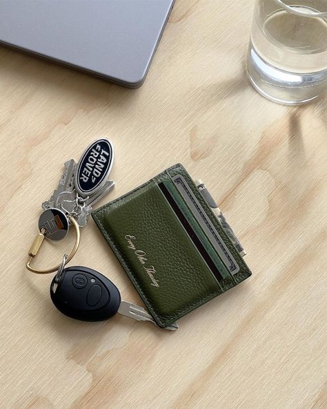 Cardholder Aesthetic, Callahan Kane, Alana Castillo, Dreamland Billionaires Series, Spare Room Design, Keys And Wallet, Aesthetic Stationary, Dreamland Billionaires, Lauren Asher