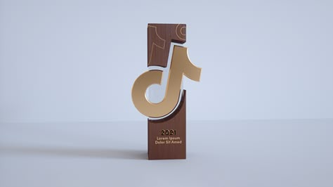 Trophy Design Ideas Creative, Creative Trophy Design, Plastic Packaging Design, Wood Trophy, Wood Trophies, Acrylic Trophy, Plaque Design, Award Ideas, Corporate Awards