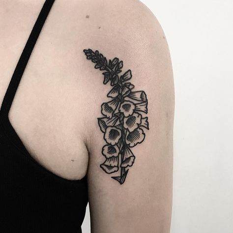 Foxglove tattoo by Deborah Pow inked on the right arm Pow Tattoo, Foxglove Tattoo, Foxglove Flower, Fox Glove, Flower Tattoo Ideas, Trending Tattoo, Full Sleeve Tattoo Design, Armband Tattoo Design, Beautiful Flower Tattoos